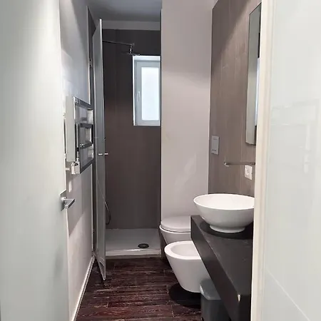 Apartment Wamma Modern House Rome