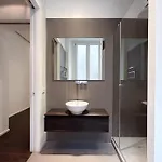 Wamma Modern House * Rom